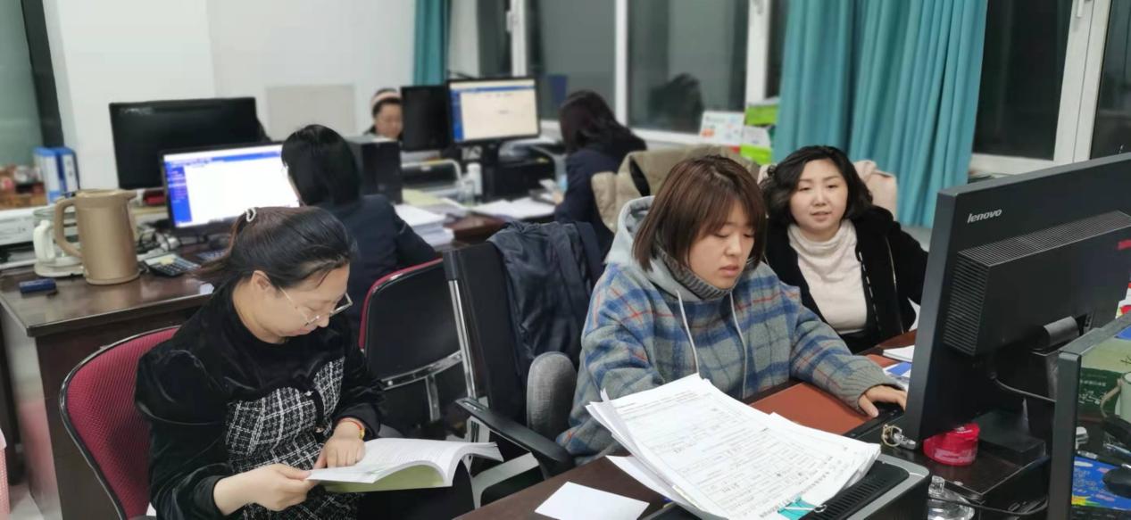 市医保服务中心保驾异地就医结算新政策在国家平台平稳运行